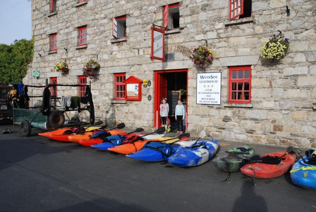 Waterside Guesthouse Graiguenamanagh ภายนอก รูปภาพ
